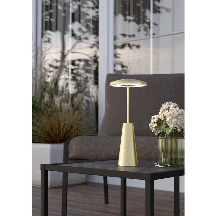 Piccola 28cm Geborsteld messing Draagbare Van Eglo - De lamp is eenvoudig te bedienen met een touchdimmer en wordt opgeladen via USB, waardoor de lamp draadloos is en eenvoudig mee te nemen.