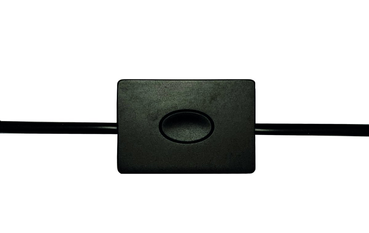 Dimmer Zwart Van Lightson - U plaatst de dimmer eenvoudig voor de lampen die u wilt dimmen en bedient deze vervolgens met de bediening op de dimmer.