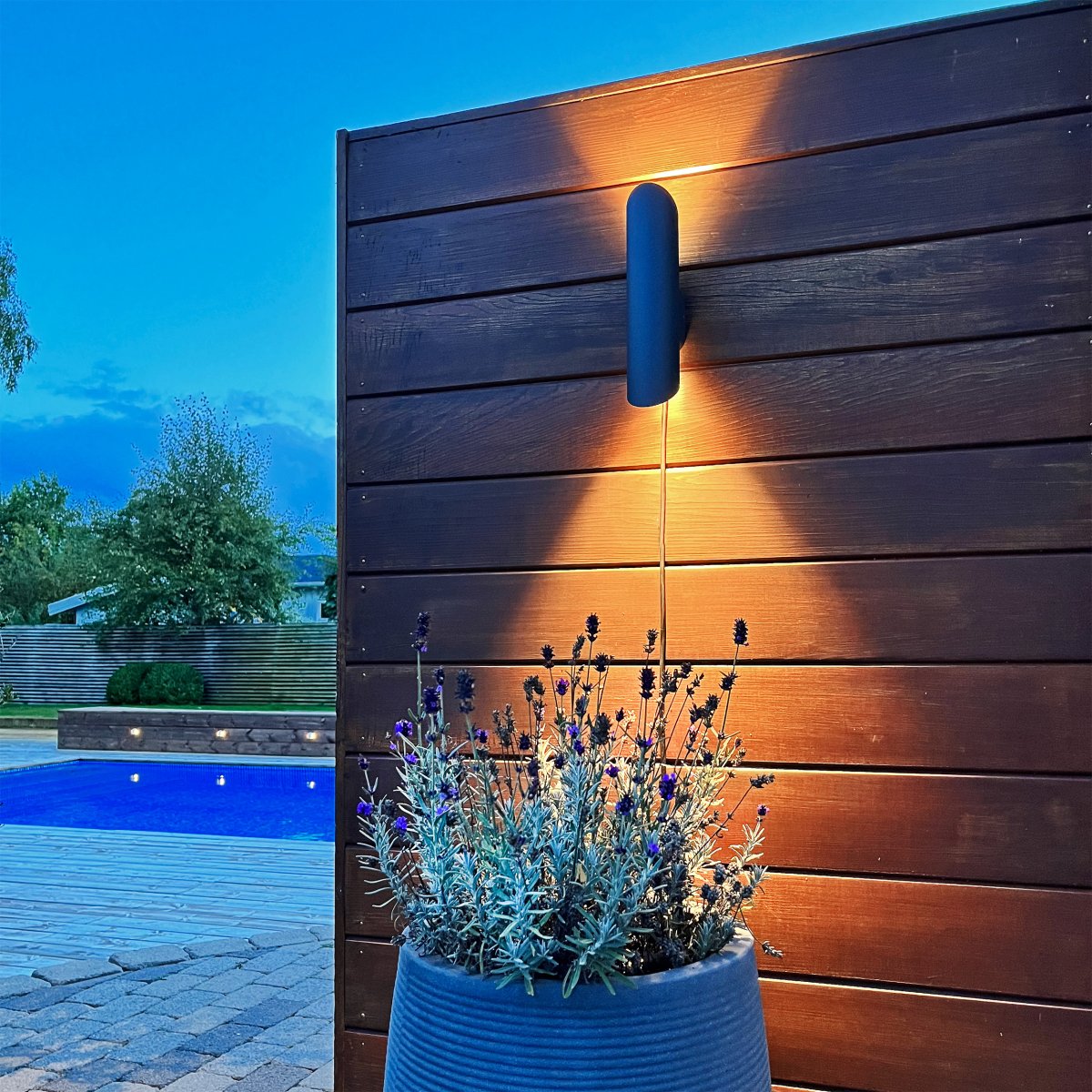 Wally Donkergrijs Van Lightson - Voor een optimale levensduur adviseren wij u de transformator niet met meer dan 85% van de maximale capaciteit te belasten.