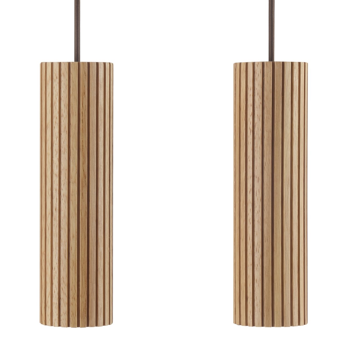 Lakewood 95cm Hout hanglamp Van Brilliant - De vijf kappen zijn op een rij geplaatst en de hoogte kan tijdens de installatie worden aangepast aan de ruimte en de gewenste plaatsing.