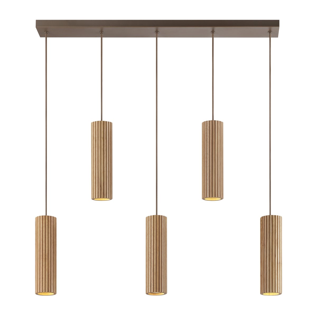 Lakewood 95cm Hout hanglamp Van Brilliant - De vijf kappen zijn op een rij geplaatst en de hoogte kan tijdens de installatie worden aangepast aan de ruimte en de gewenste plaatsing.