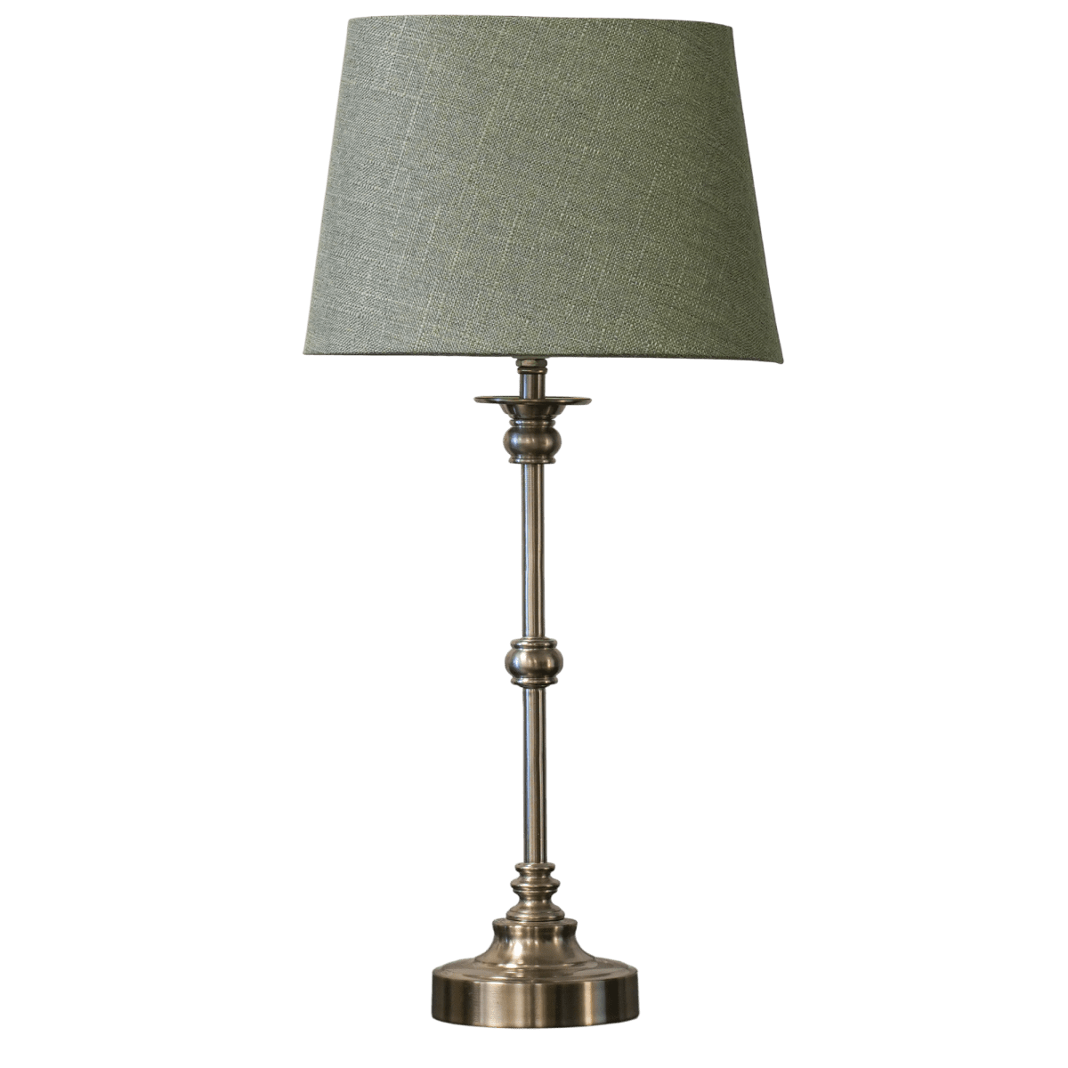 Axel Mini 50cm Zilver/groen tafellamp Van Lampan - De lampvoet is gemaakt van metaal met een prachtige satijnzilveren afwerking, wat de lamp een warm en tijdloos karakter geeft.