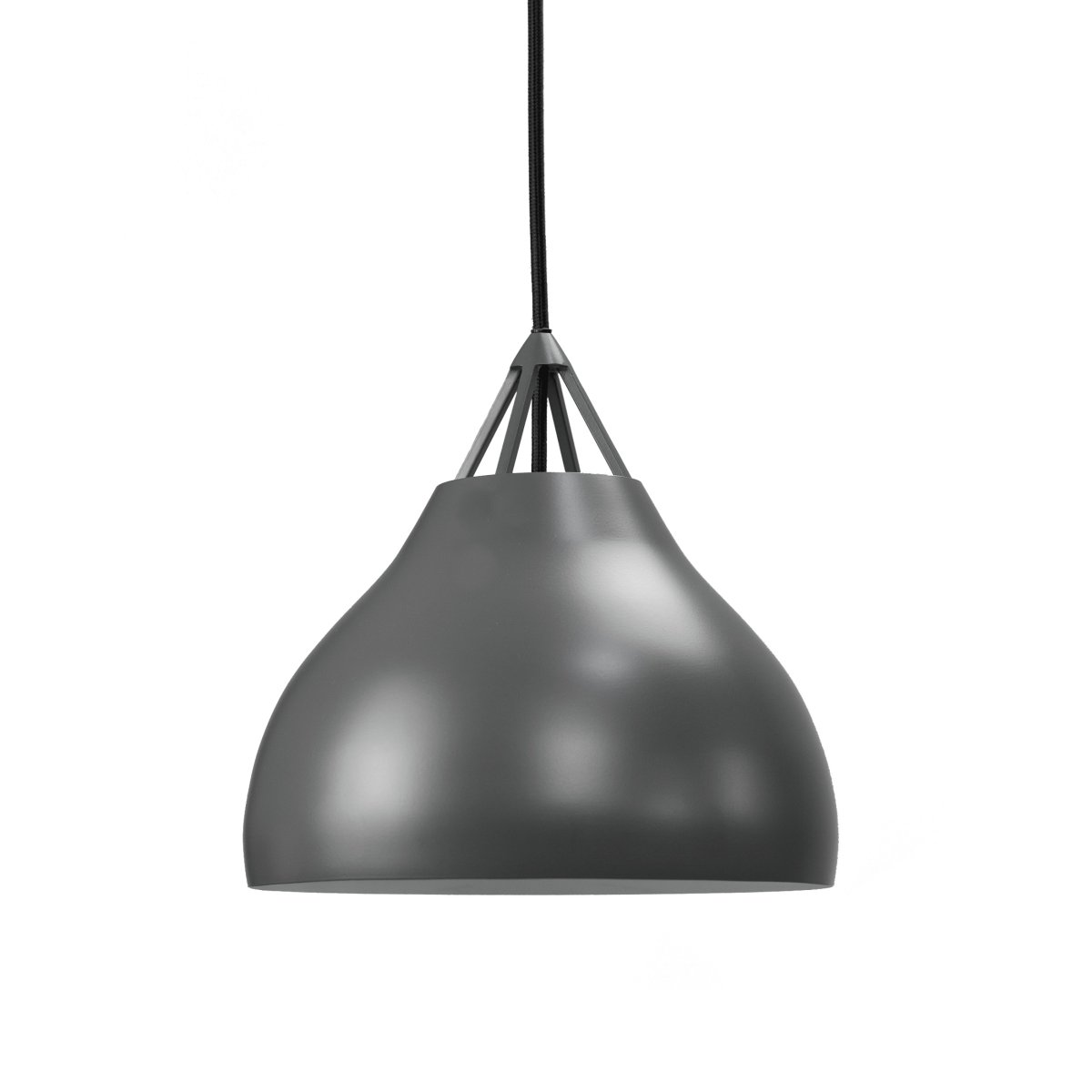 Pyra Ø23 Grijs hanglamp Van Dyberg Larsen - Als de lamp aan staat, verspreidt hij een prachtig licht, ideaal om de hele kamer te verlichten of een gezellige sfeer te creëren in een hoekje van de woonkamer.