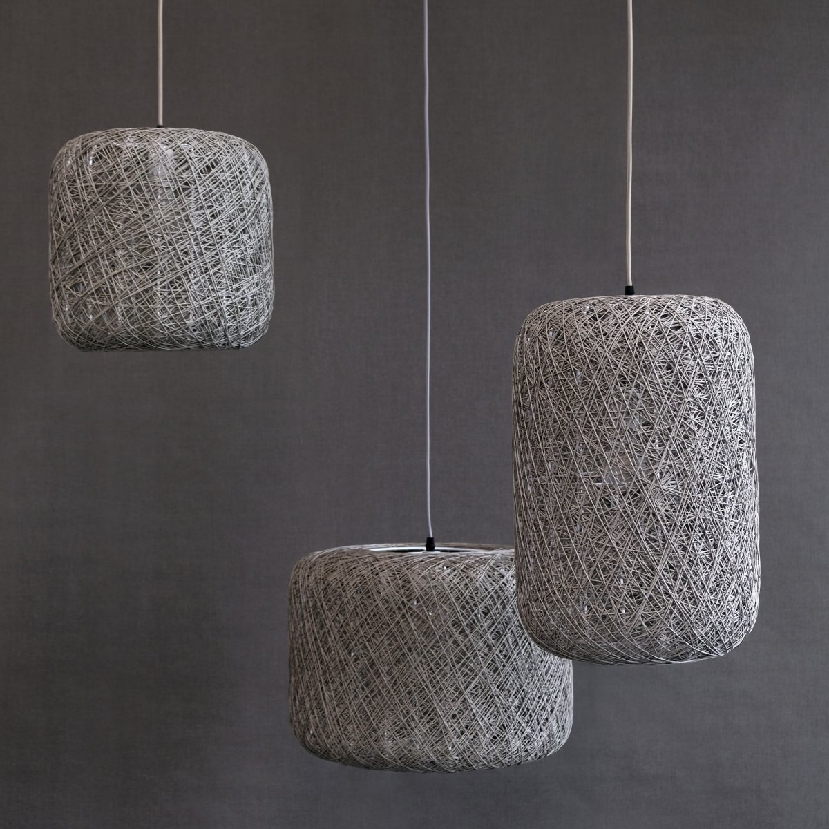 Spin Ø30 Grijs hanglamp Van Dyberg Larsen - Lampan finns i tre olika storlekar, och denna variant &auml;r den minsta i serien.