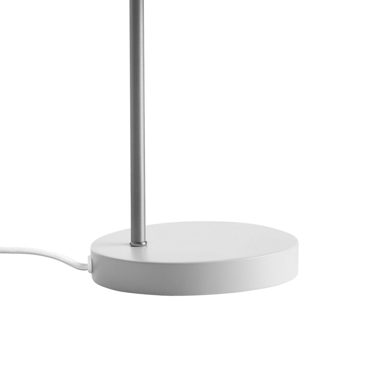 Ocean 43cm Chroom bureaulamp Van Dyberg Larsen - Hierdoor is de lamp ideaal voor in de slaapkamer en als indirecte lichtbron in de woonkamer.