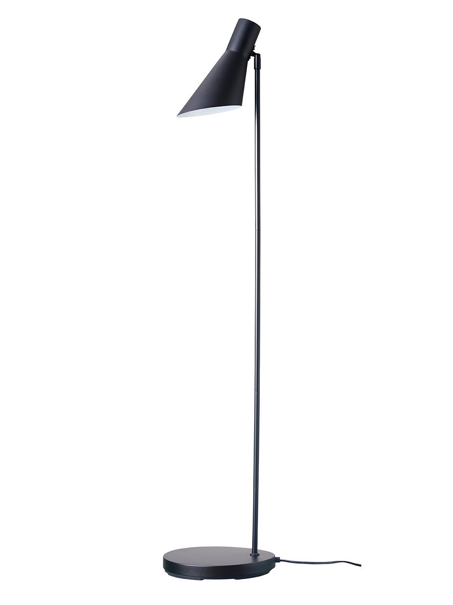 Denver Zwart vloerlamp Van Dyberg Larsen - Denver is een stijlvolle verlichtingscollectie van Dyberg Larsen, ontworpen voor wie op zoek is naar een eenvoudige lamp met een klassieke uitstraling.