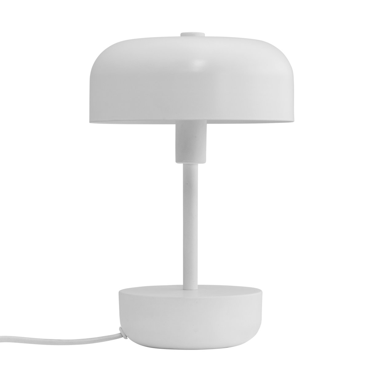 Haipot 25cm Wit tafellamp Van Dyberg Larsen - De Haipot-serie is verkrijgbaar in zowel stijlvolle als levendige tinten en zorgt voor een opvallende uitstraling en een modern kamerthema.