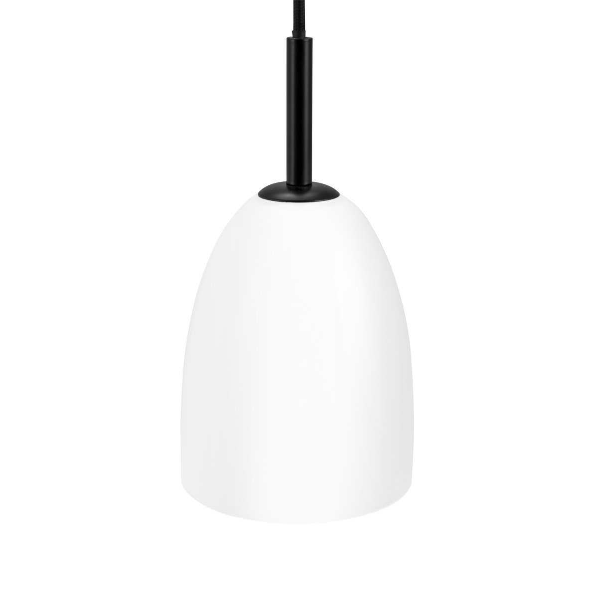 Jazz Ø12 Zwart hanglamp Van Dyberg Larsen - Voor een stijlvolle verlichtingsoplossing raden wij u aan om er één in een donkere hoek van uw huis te plaatsen, of meerdere op een rij boven de eettafel.