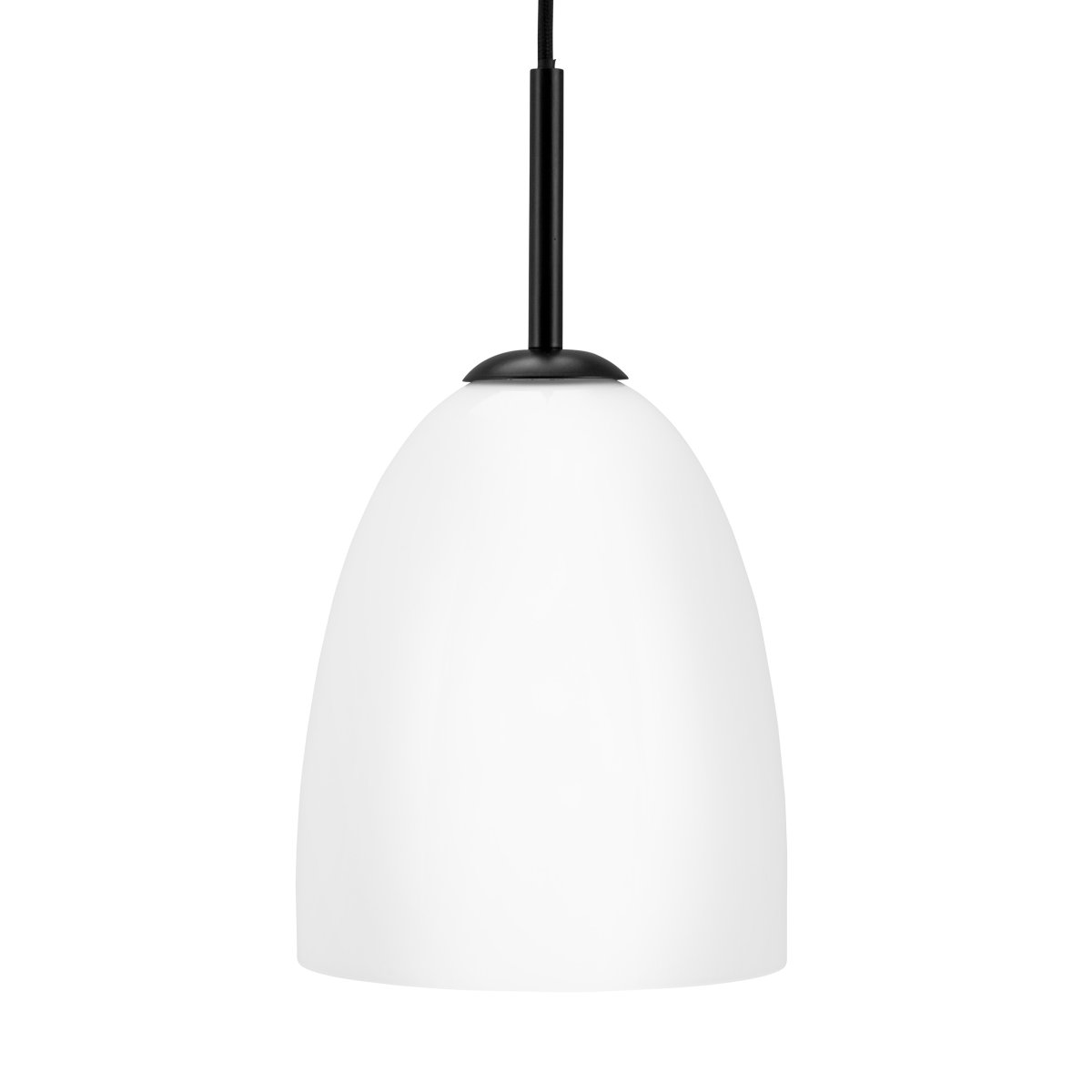 Jazz Ø18 Zwart hanglamp Van Dyberg Larsen - Voor een stijlvolle verlichtingsoplossing raden wij u aan om er één in een donkere hoek van uw huis te plaatsen, of meerdere op een rij boven de eettafel.