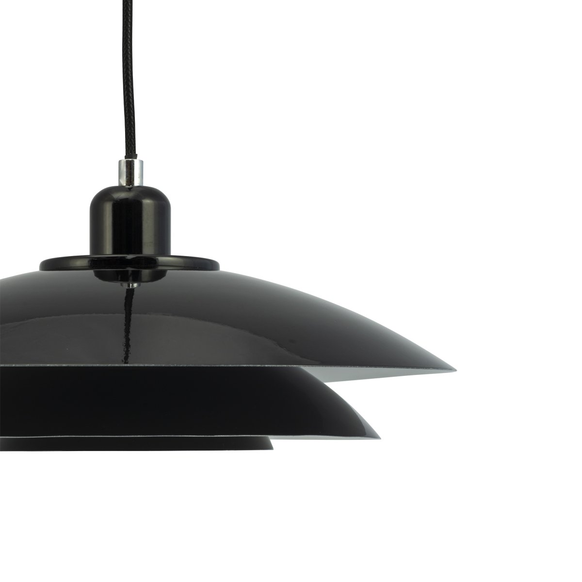 Kaje Ø40 Zwart hanglamp Van Dyberg Larsen - Het past in elk huis en zorgt voor een aangenaam en functioneel licht.