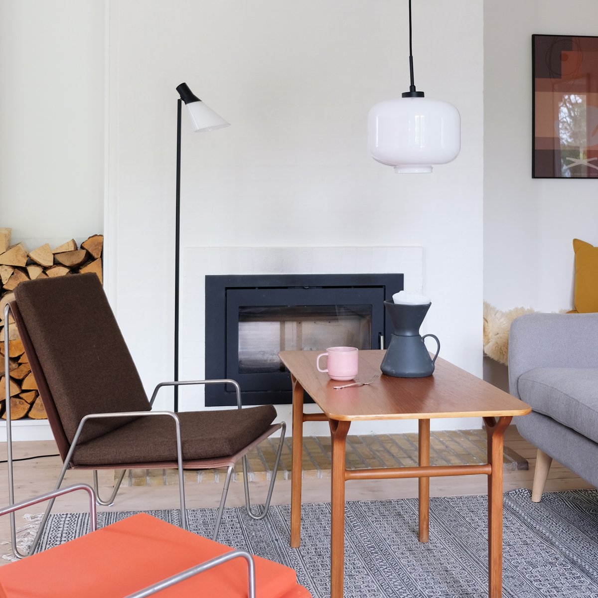Arp Ø25 Opaal hanglamp Van Dyberg Larsen - De ARP plafondlamp in opaalwit glas is een klassiek model dat in elke omgeving past, zowel modern als klassiek.