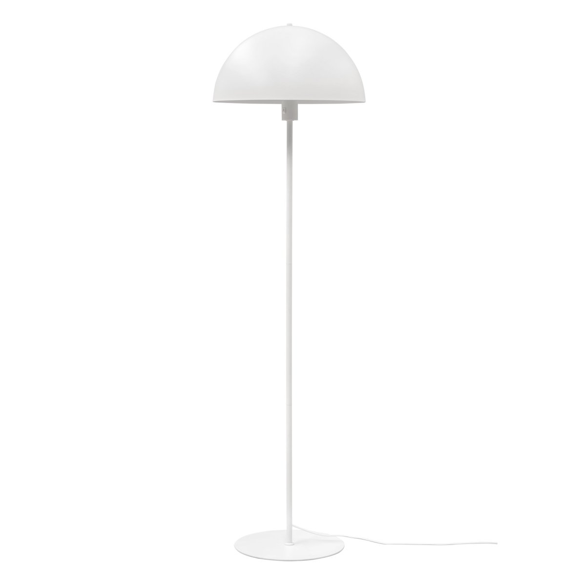Stockholm Wit vloerlamp Van Dyberg Larsen - De witte vloerlamp uit de Stockholm-serie, met een hoogte van 140 cm, is ideaal voor het verlichten van de woonkamer, slaapkamer, kantoor en vele andere ruimtes.