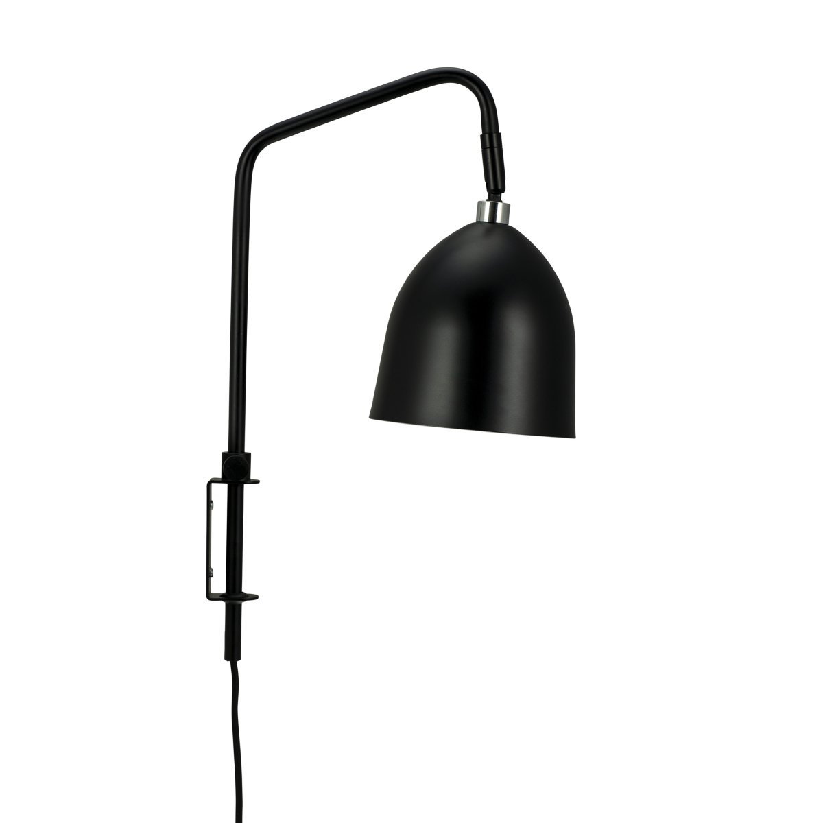 Easton 43cm Zwart wandlamp Van Dyberg Larsen - De Easton-serie heeft een rustig en verfijnd design dat in elk modern interieur past.