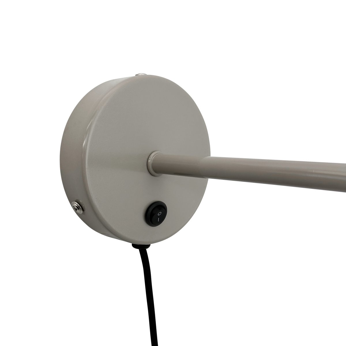 Stoke Ø15 Warm grijs wandlamp Van Dyberg Larsen - De Stoke wandlamp is geïnspireerd op de geometrische vormen van de Bauhaus-stijl uit het begin van de 20e eeuw.