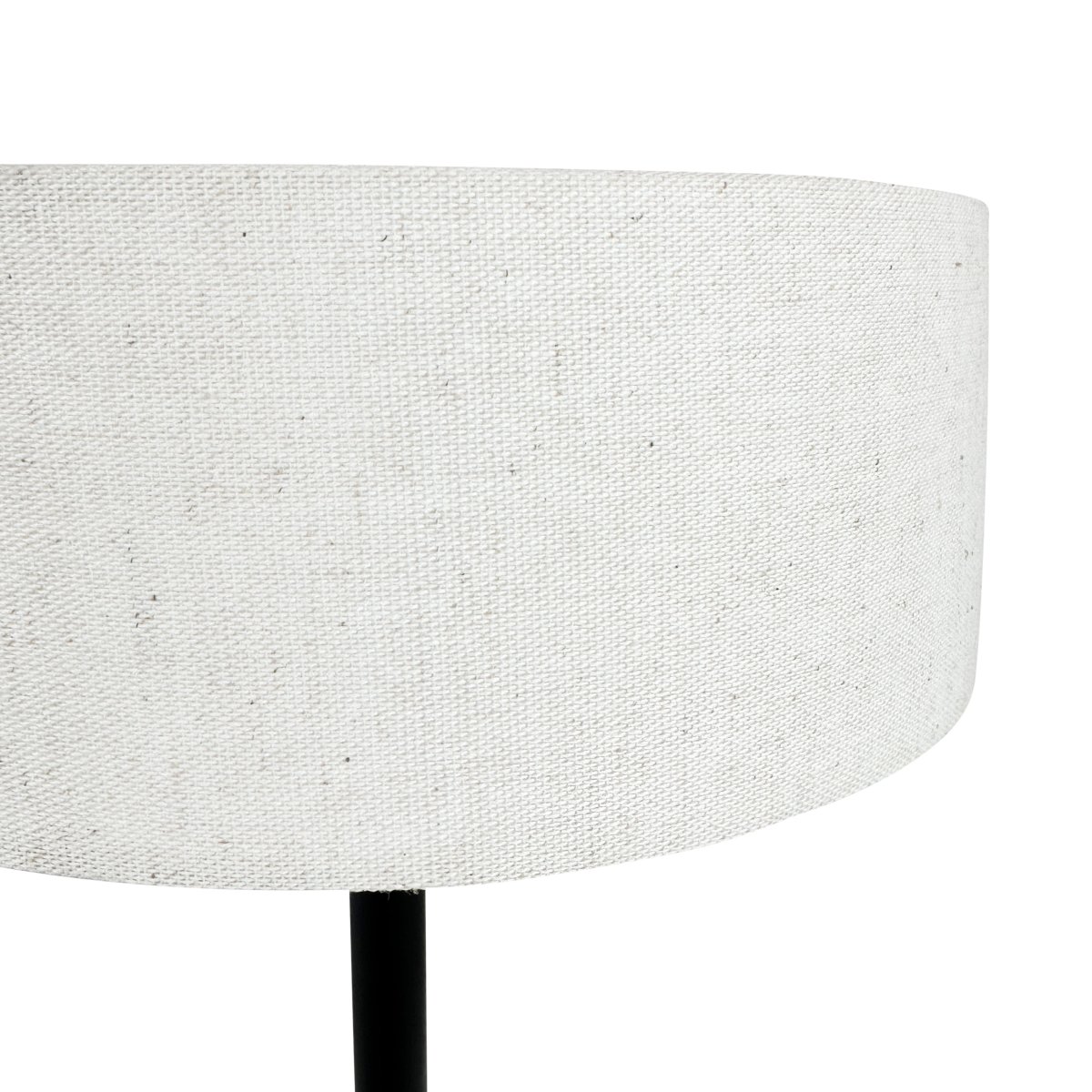 Calix 40cm Zwart tafellamp Van Dyberg Larsen - Dankzij de stabiele basis en de eenvoudige vorm is deze lamp eenvoudig te plaatsen in verschillende omgevingen, terwijl hij tegelijkertijd sfeerverlichting biedt en een elegant designelement is.