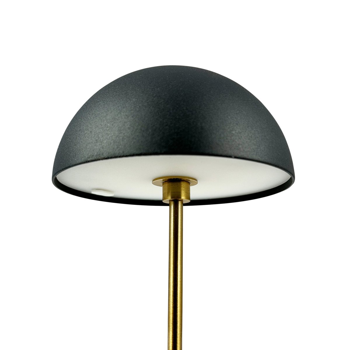 Along set 20cm Zwart Draagbare Van Dyberg Larsen - Deze draadloze lampen zijn gemaakt van messing met gekleurde metalen lampenkappen en bieden drie helderheidsniveaus zonder schittering.