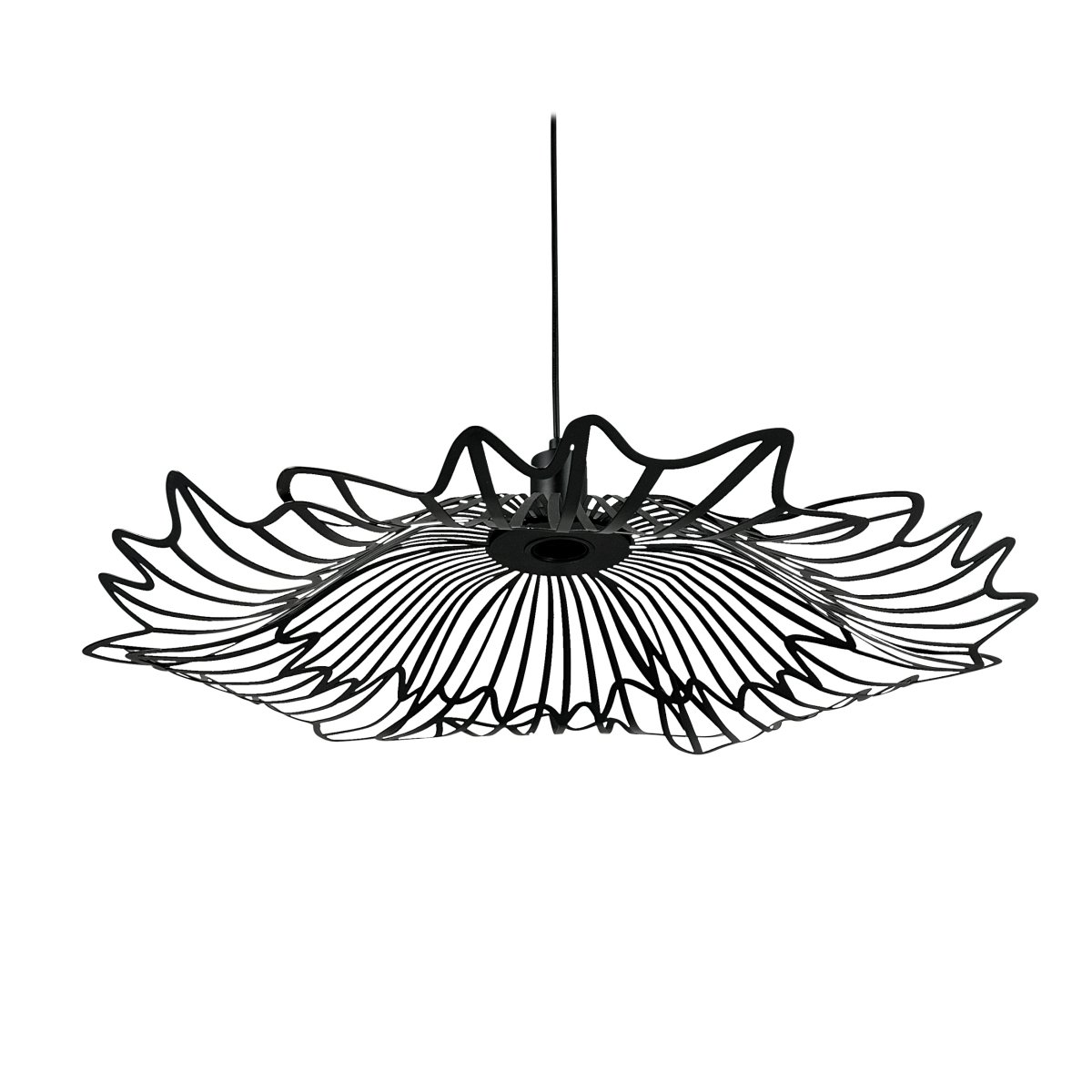 Flora Ø60 Matzwart hanglamp Van Dyberg Larsen - Finns i tv&aring; eleganta varianter: matt svart, med en industriell fransk k&auml;nsla, och p&auml;rlvitt, som kombinerar romantisk bohemstil med en minimalistisk touch.