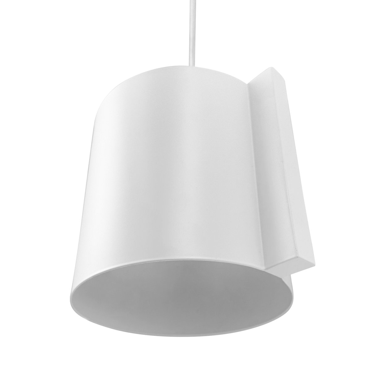 Wum Ø23 Wit hanglamp Van Dyberg Larsen - Tillverkad i metall med en varmvit finish och en 2 meter l&aring;ng vit tygsladd, &auml;r Wum en perfekt balans mellan funktion och design.