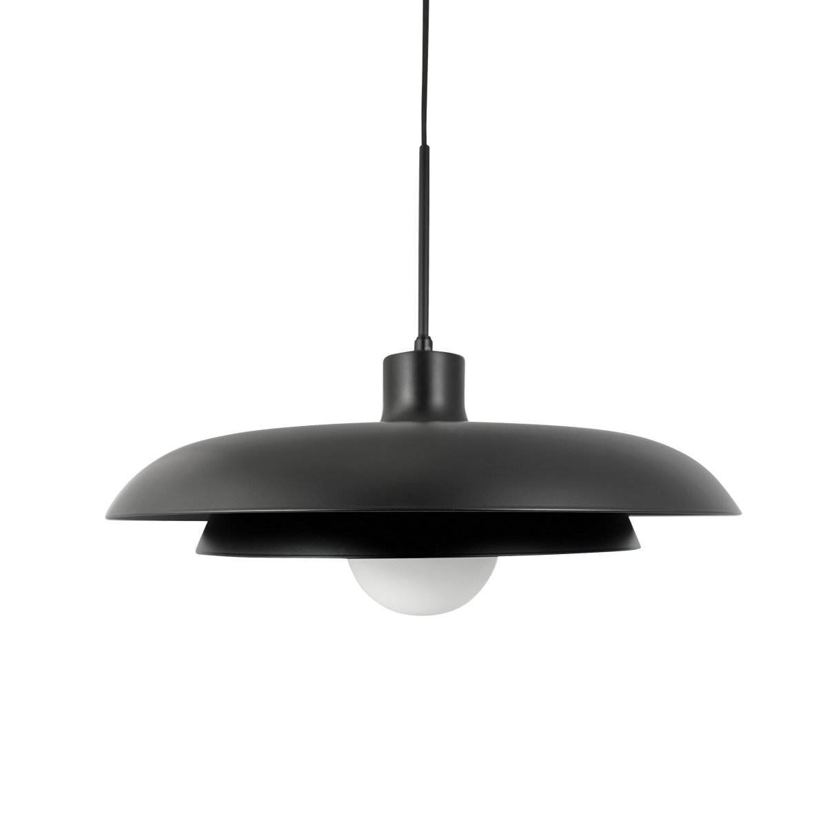 Ava Ø44 Zwart hanglamp Van Dyberg Larsen - De Ava hanglamp in zwart metaal met een glazen koepel combineert een moderne look met tijdloos design.