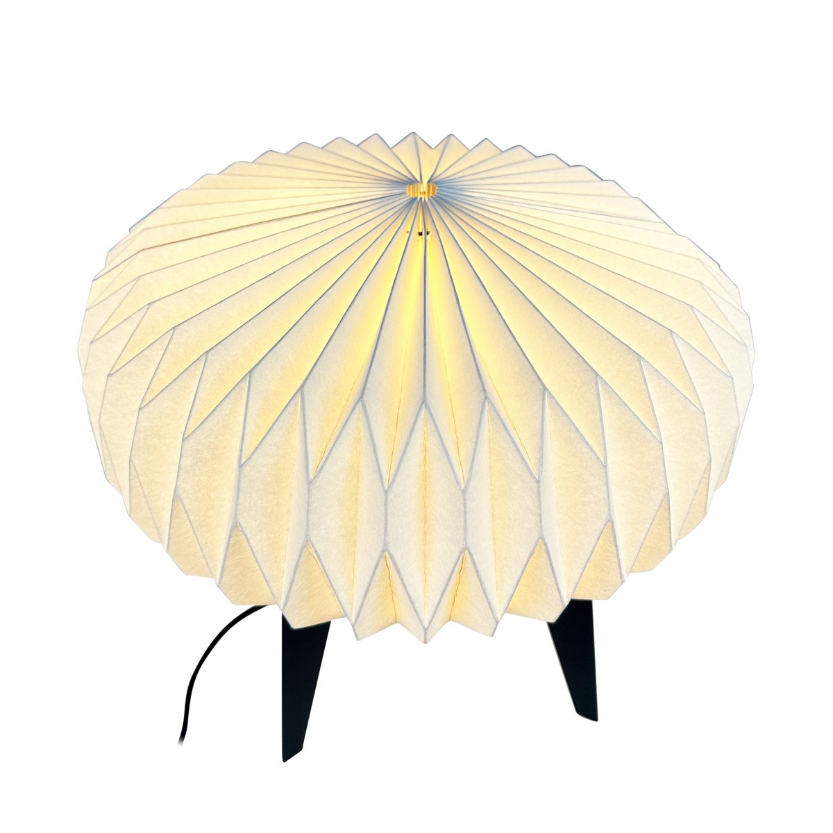 Ventnor 34cm Zwart tafellamp Van Dyberg Larsen - De Ventnor tafellamp met papieren kap combineert eenvoud en duurzaamheid in een prachtige verlichtingsoplossing.