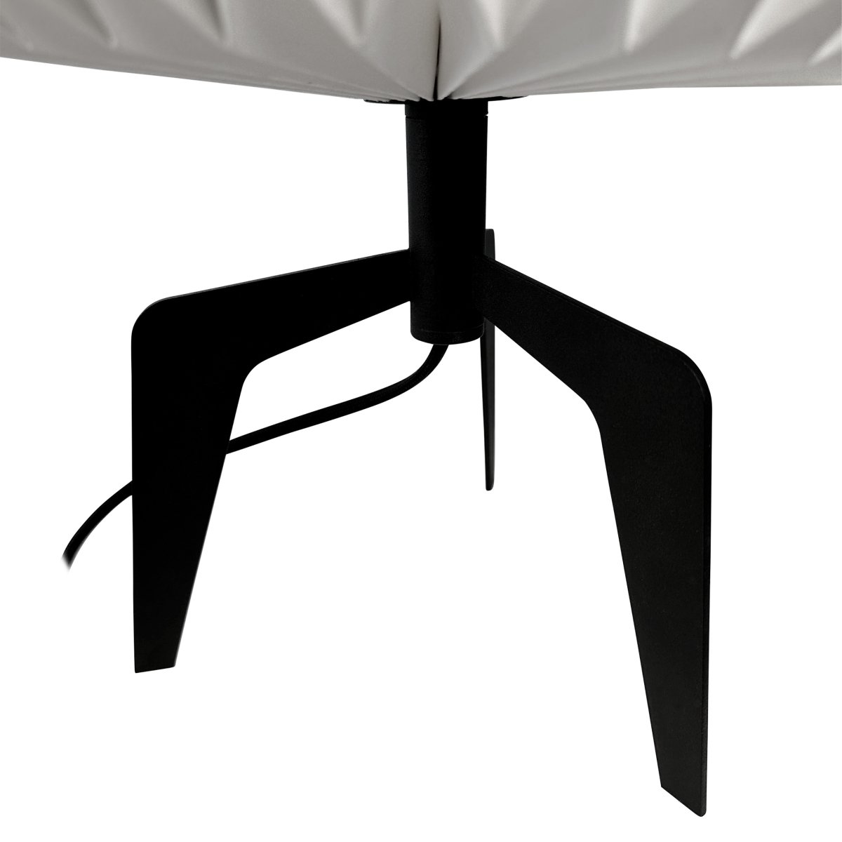 Ventnor 34cm Zwart tafellamp Van Dyberg Larsen - De Ventnor tafellamp met papieren kap combineert eenvoud en duurzaamheid in een prachtige verlichtingsoplossing.