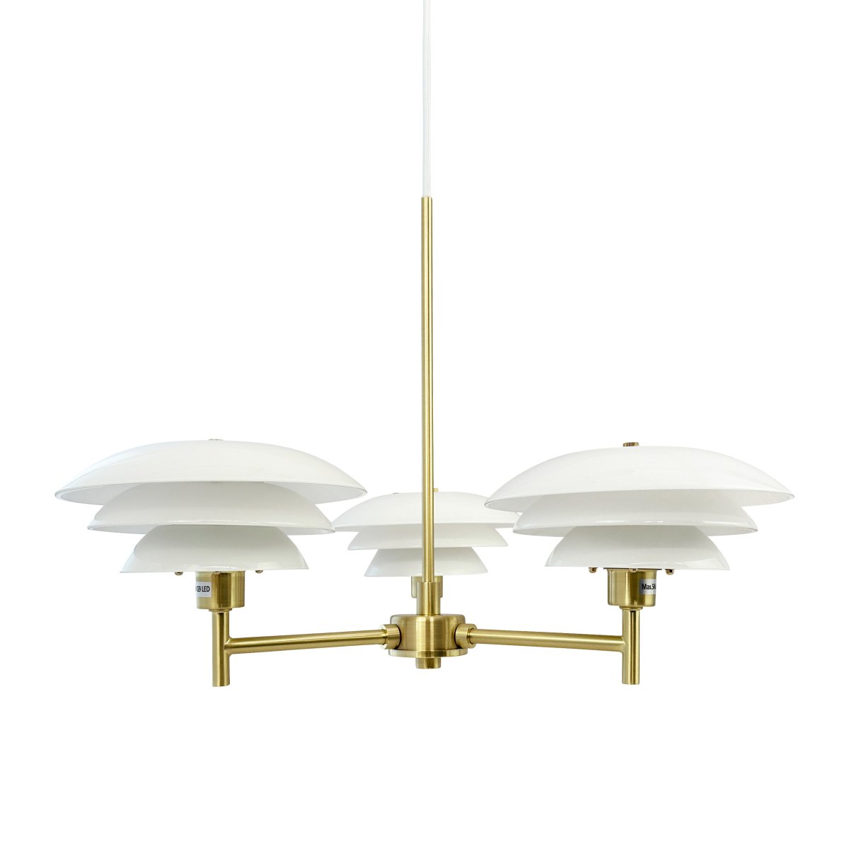 DL20 Ø50 Messing hanglamp Van Dyberg Larsen - De DL20-kroonluchter combineert een klassieke messing afwerking met prachtige opaalglazen kappen, waardoor een tijdloze en luxueuze sfeer in uw ruimte ontstaat.