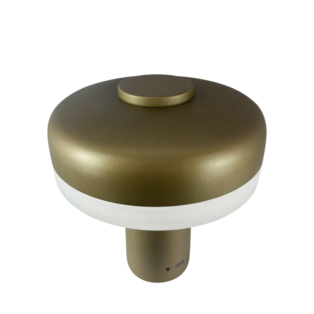 Porter 16cm Metaalgroen Draagbare Van Dyberg Larsen - De oplaadbare LED-tafellamp Porter is een moderne en functionele lamp met een uniek design waarbij het licht vanaf de rand komt en zorgt voor een aangenaam en egaal licht.