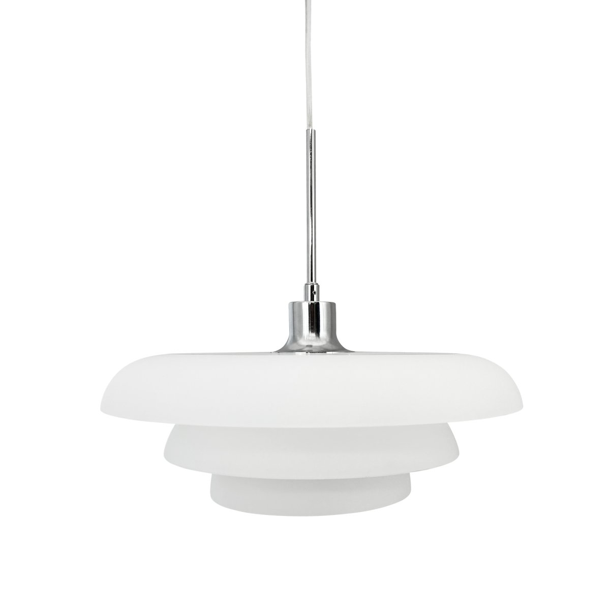 Ava Ø40 Opaal hanglamp Van Dyberg Larsen - Het minimalistische design maakt het ideaal boven de eettafel, in de keuken of in de woonkamer.