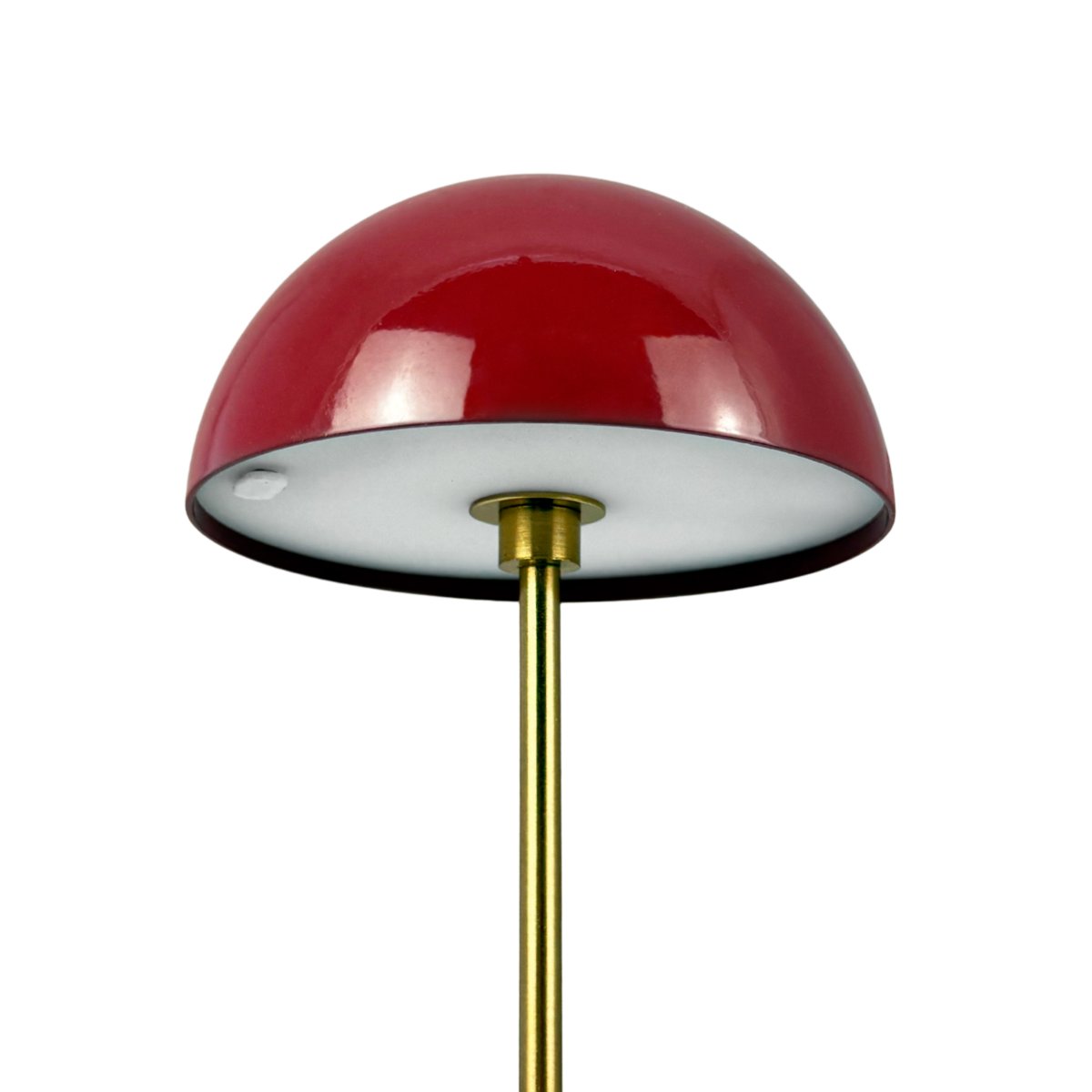 Along set 20cm ROOD Draagbare Van Dyberg Larsen - De lampen zijn voorzien van ge&iuml;ntegreerde LED-verlichting en drie dimbare lichtniveaus die eenvoudig aan te passen zijn via de aanraakdimmer aan de bovenkant.