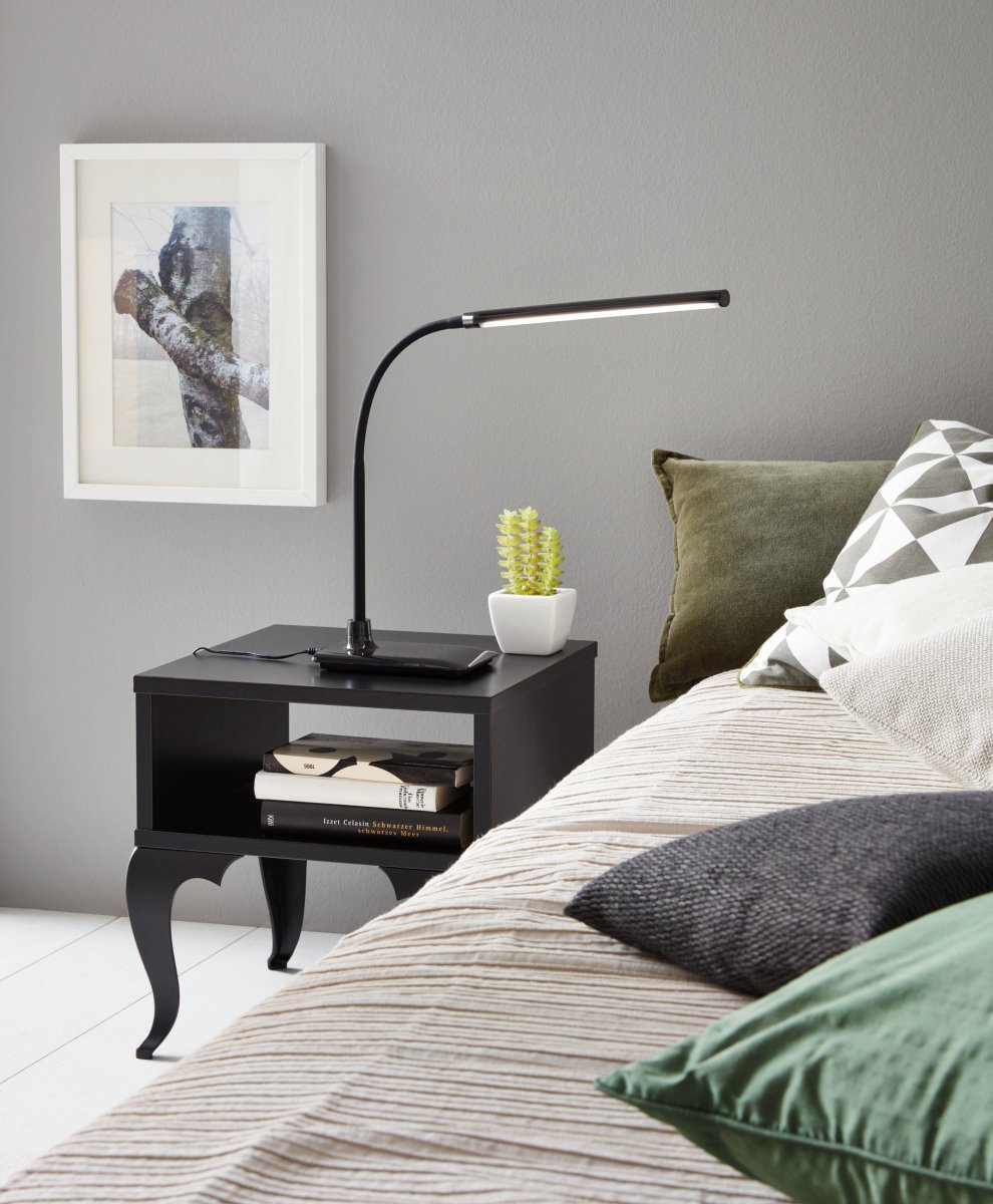 Laroa 48cm Zwart bureaulamp Van Eglo - Laroa is een strakke en functionele bureaulamp met een stijlvol design.