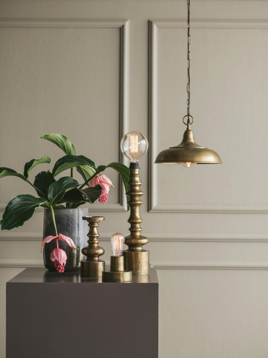 Philadelphia Ø35 Goud hanglamp Van PR Home - Philadelphia is een stijlvolle en klassieke metalen plafondlamp met een rustieke afwerking.