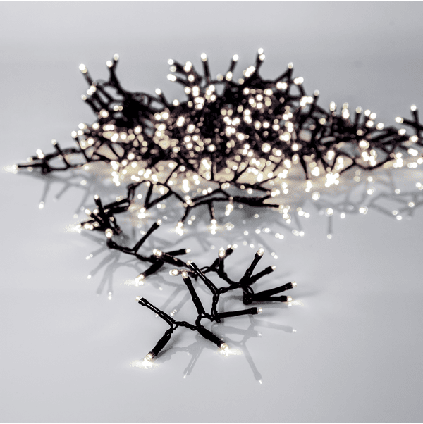 Lichtsnoer Crispy Ice White 16m Zwart Van Star Trading - Lichtsnoer met 800 LED-lampjes met prachtig, iets koeler licht.