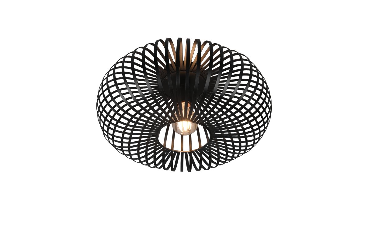 Johann Ø40 Zwart plafondlamp Van Trio Lighting - De JOHANN plafondlamp combineert elegante metalen beugels met een stijlvolle lampenkap, waardoor een uniek lichtspel ontstaat dat een prachtig patroon op het plafond verspreidt.