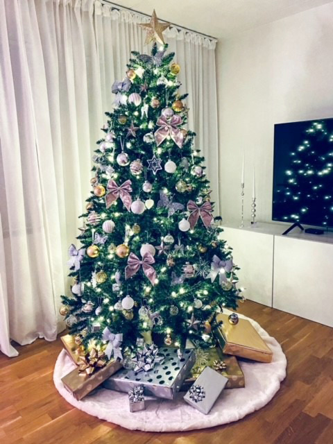 Calgary 210cm Groente Van Star Trading - Groene kerstboom met een hoogte van 210cm.