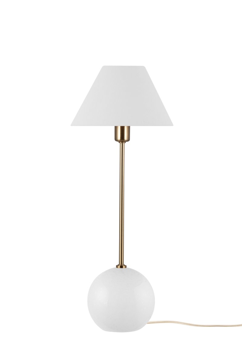 Iris 50cm Wit tafellamp Van Globen Lighting - De lamp heeft een bijpassende katoenen lampenkap met een droge bovenkant die ton-sur-ton past bij de lampvoet.