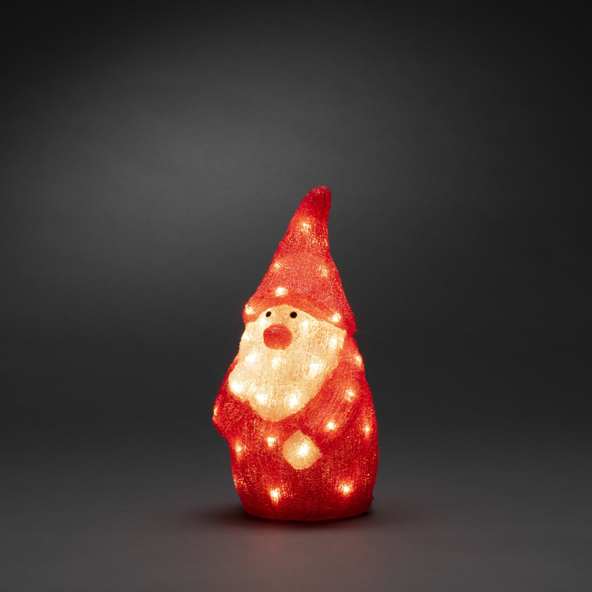 Kerstman van acryl ROOD Van Konstsmide - Hij is voorzien van 40 led-diodes die een prachtige warmwitte gloed verspreiden en een mooi fonkelend effect geven in het donker.