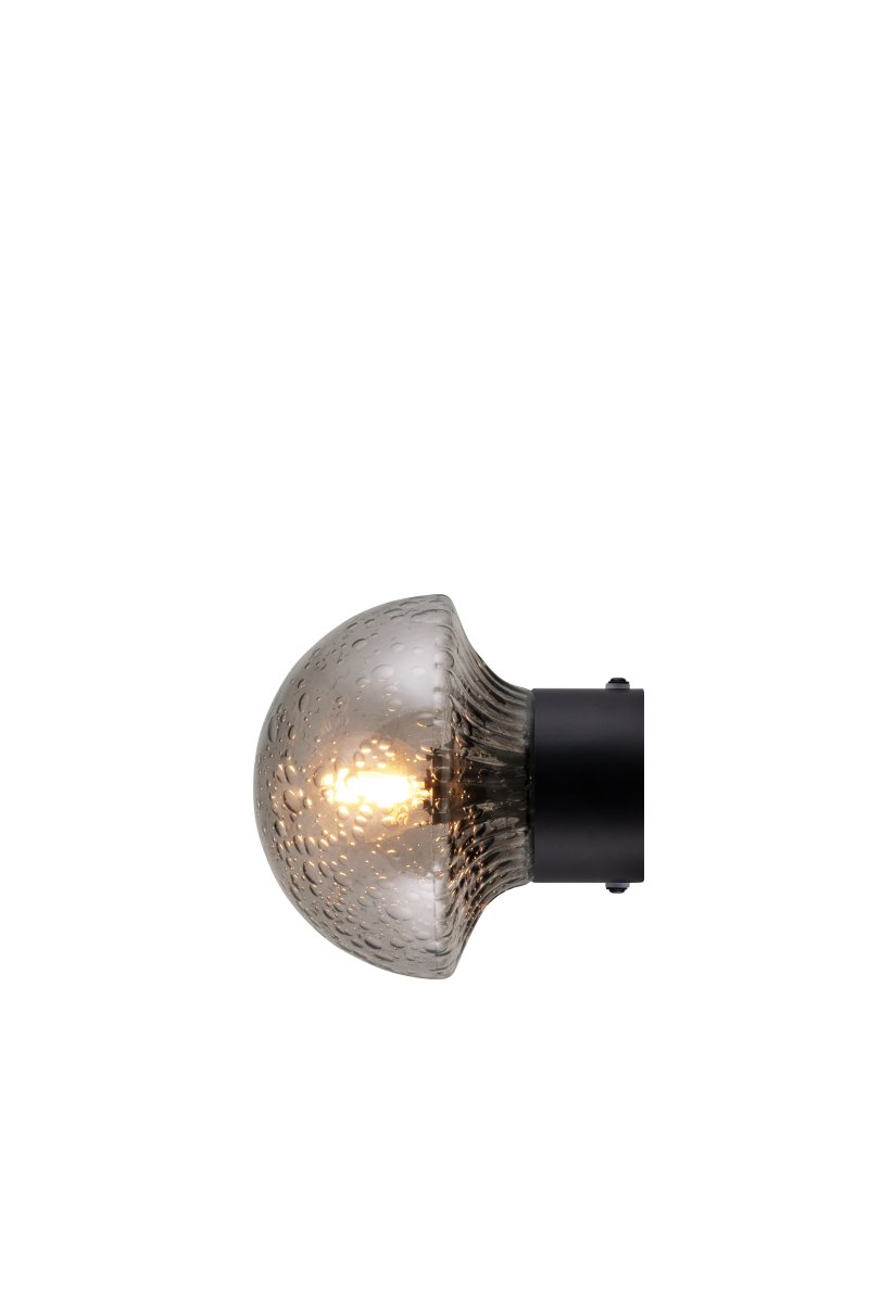 Fungo Ø16 Rook/zwart badkamerlamp Van Globen Lighting - Fungo is een veelzijdige lamp die zowel praktisch als esthetisch is.