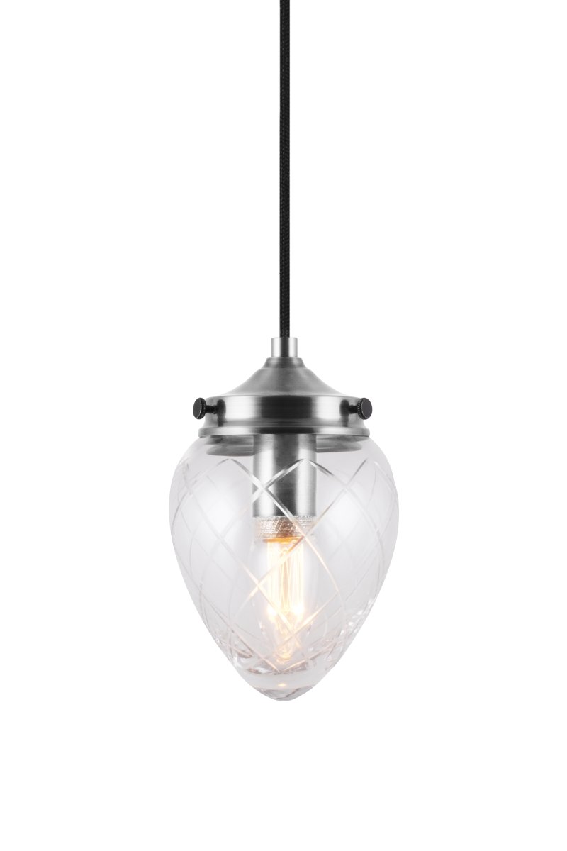 Juni Ø10 Antiek staal/transparant raamlamp Van Globen Lighting - Juni met zijn prachtige geslepen glas en metalen kap voert je terug in de tijd naar het begin van de 20e eeuw.