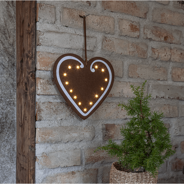 Merry Bruin Van Star Trading - Gezellige kerstdecoratie in de vorm van een peperkoekenhart van vilt.