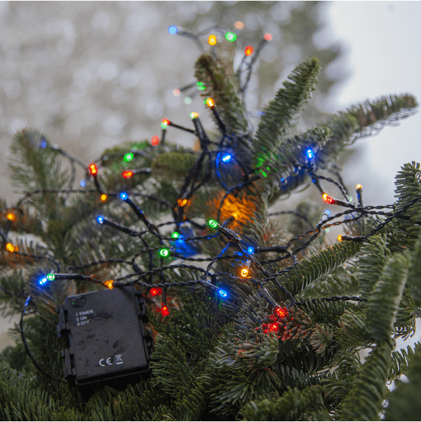 Lichtketting Akku 5m Zwart Van Star Trading - Met een tussenruimte van 7 cm tussen de lampjes is het licht gelijkmatig verdeeld en zorgt het voor een zachte gloed in de tuin, op het balkon of binnenshuis.