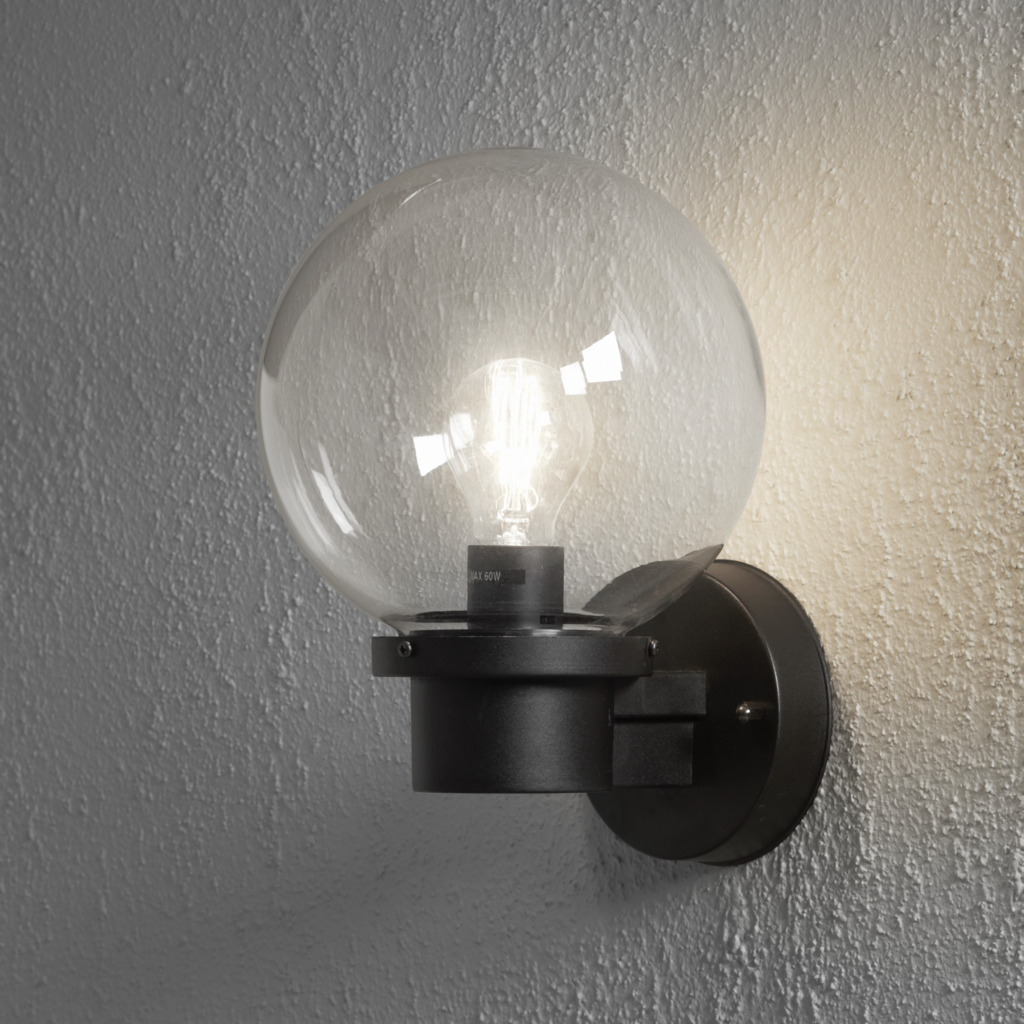 Nemi Zwart buitenlamp Van Konstsmide - De lamp verspreidt een gelijkmatig en aangenaam licht en is daarom ideaal voor entrees, terrassen en looppaden.