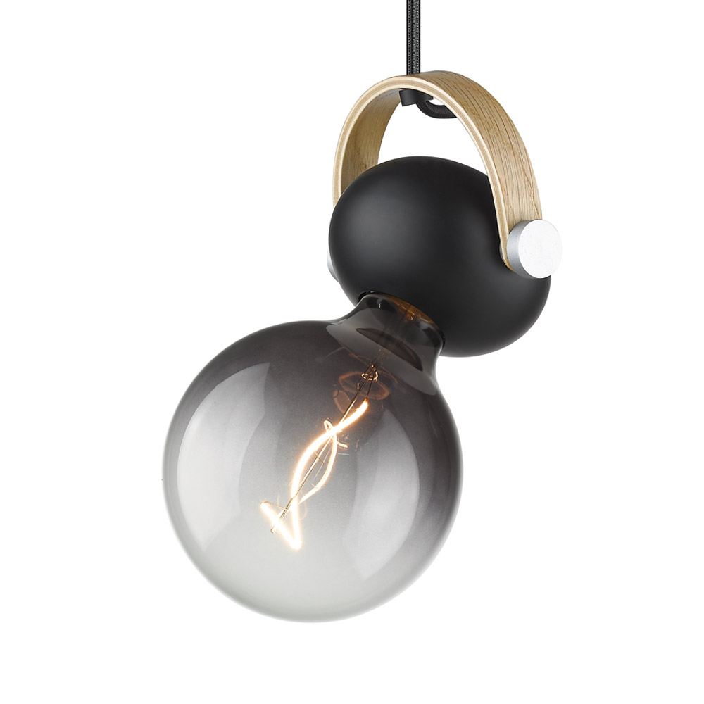D.C Ø10 Zwart hanglamp Van Halo Design - De eikenhouten gefineerde boog heeft ook een belangrijke functie: hij zorgt voor de rotatie en de hoek van de lichtbron, zodat het licht zich daar verspreidt waar u het wilt hebben.