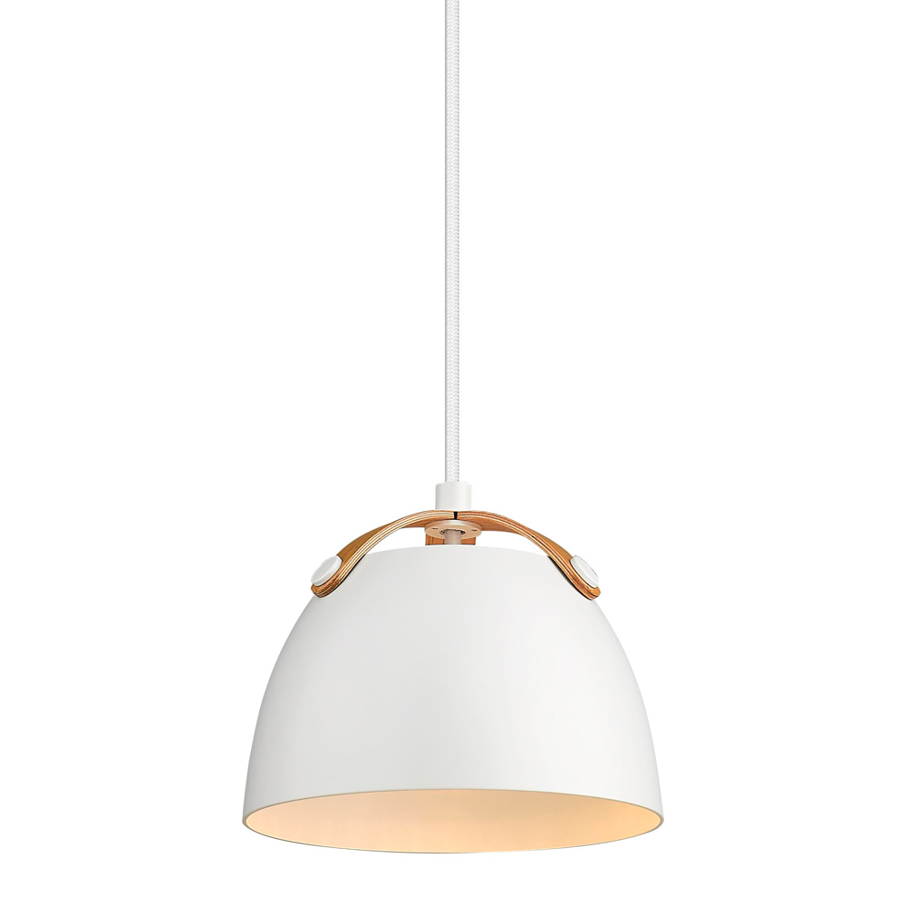  Oslo Ø16 Wit hanglamp Van Halo Design - De unieke details in licht hout geven de lamp een Scandinavisch tintje en creëren een harmonieuze combinatie van natuur en minimalisme.