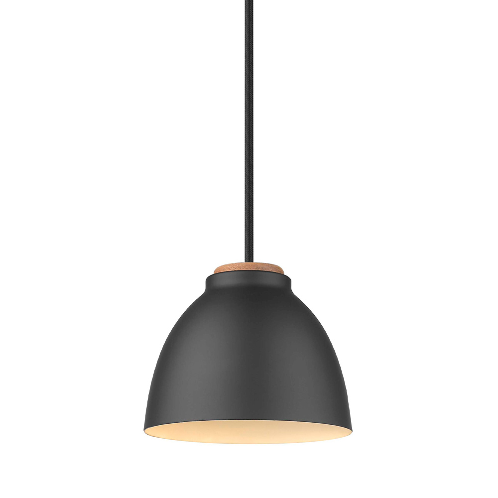 Nivå Ø14 Zwart hanglamp Van Halo Design - Niveau&aring; &auml;is een stijlvolle en minimalistische plafondlamp die uw huis een moderne toets geeft.