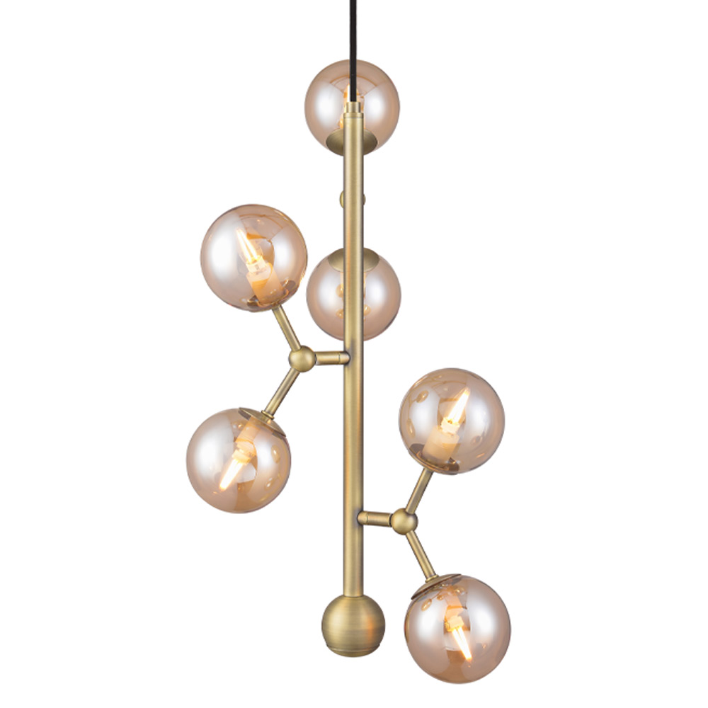 Atom vertical Ø30 Antiek messing hanglamp Van Halo Design - de lamp en richt de lampenkappen naar de gewenste plek.