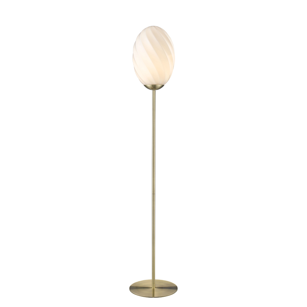 Twist Messing vloerlamp Van Halo Design - Het slanke frame van antiek messing zorgt voor een minimalistische en stijlvolle uitstraling die zowel in moderne als klassieke omgevingen past.