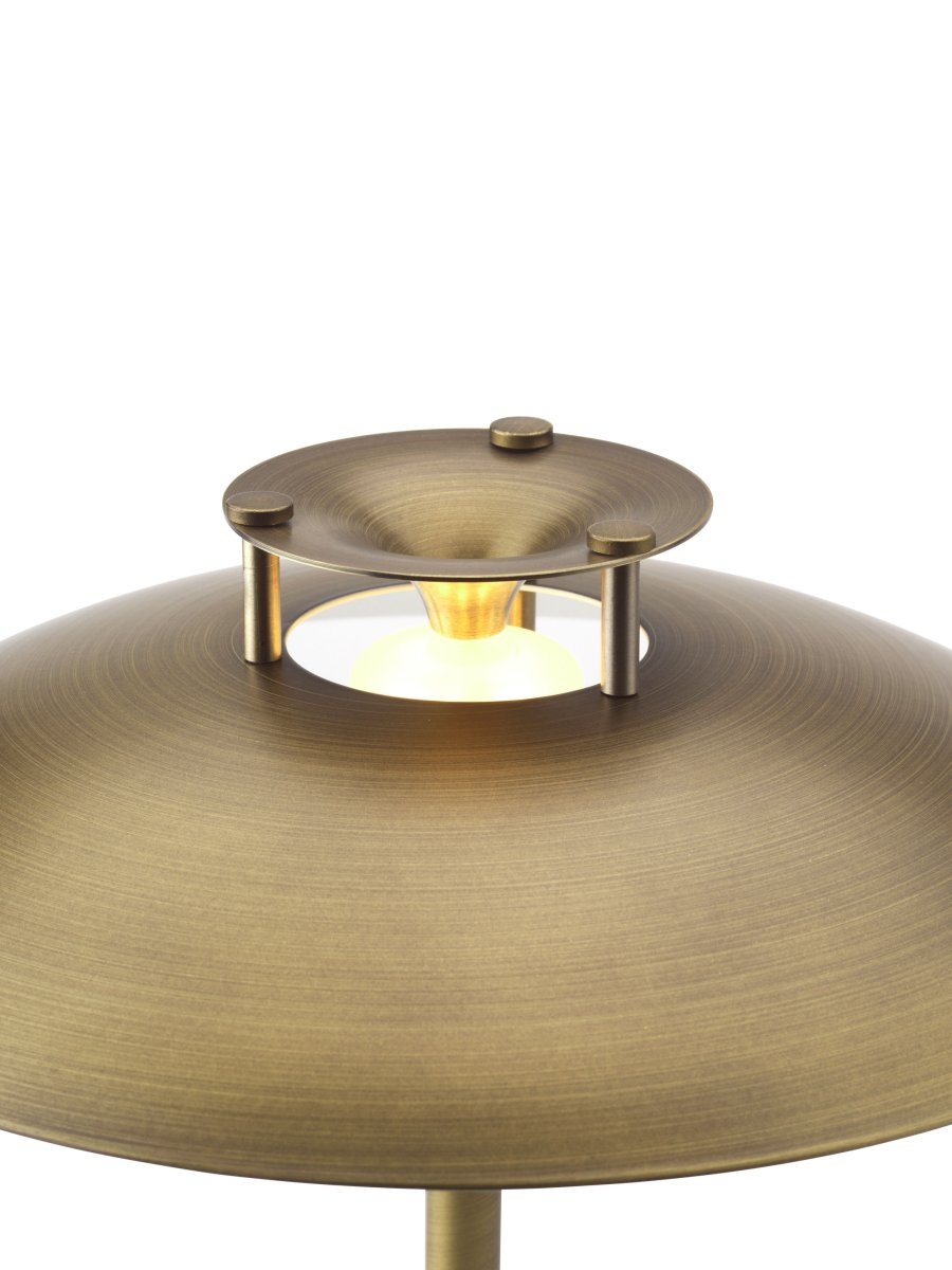 Stepp One-Two -Three 30cm Antiquiteit Draagbare Van Halo Design - De lamp heeft een ingebouwde 3-staps dimmer en geeft een aangenaam warmwit licht.
