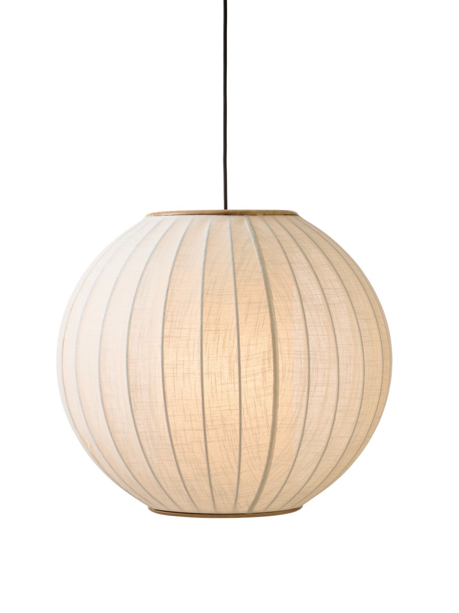 Balloon Ø70 Crème wit hanglamp Van Halo Design - Balloon is een elegante plafondlamp met een royale diameter van 70 cm die een indrukwekkende blikvanger in de kamer zal zijn.