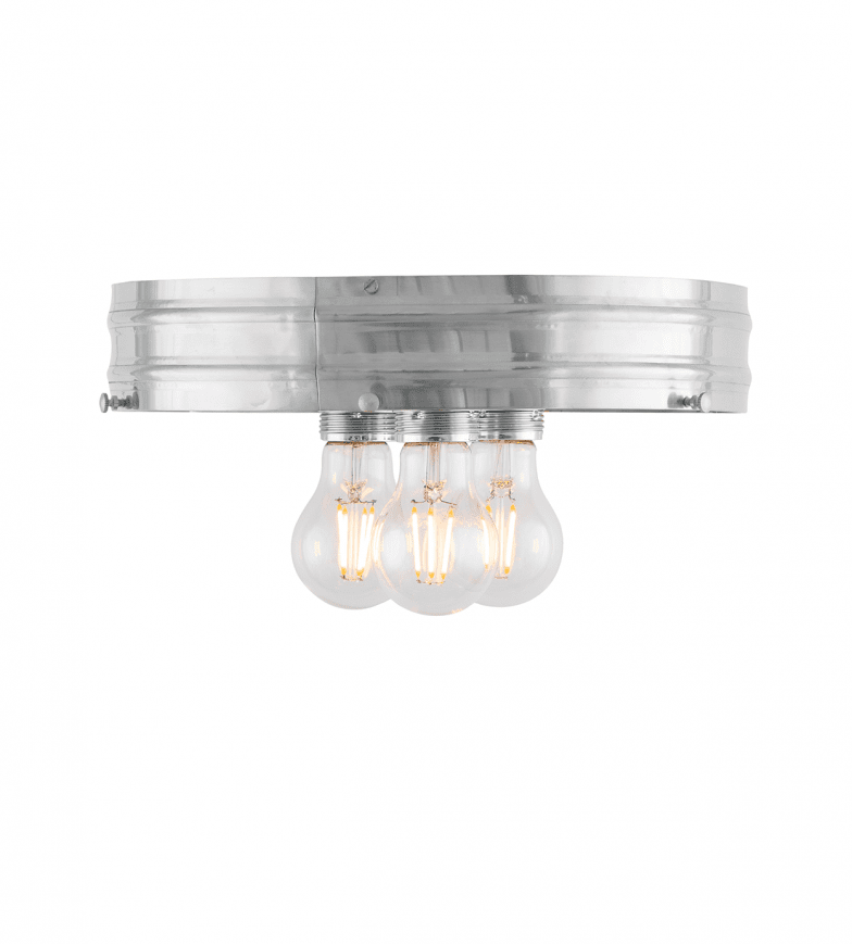 Heidenstam 300 Nikkel Van Karlskrona lampfabrik - Lampan &auml;r f&ouml;rsedd med tre ljusk&auml;llor f&ouml;r en j&auml;mnare och behagligare ljusbild, vilket &auml;r s&auml;rskilt viktigt vid anv&auml;ndandet av slipade kristallglas.