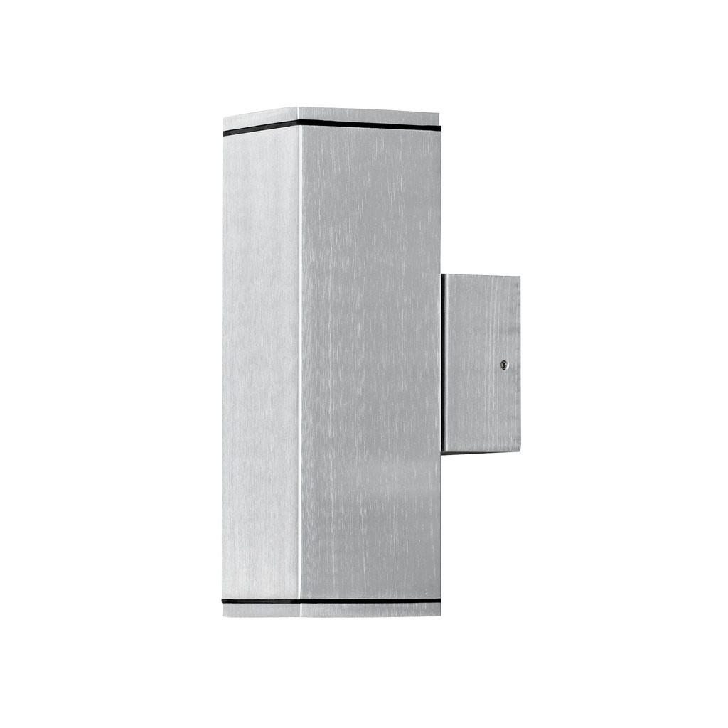 Monza Zilver buitenlamp Van Konstsmide - Het minimalistische, rechthoekige ontwerp zorgt voor een verfijnde toets en creëert een prachtig lichtspel dat de gevel accentueert.